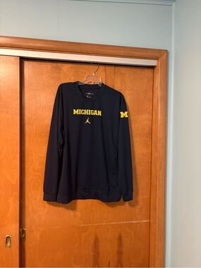 Jordan Men's Navy Long-Sleeve Michigan Crewneck with Maize Logos